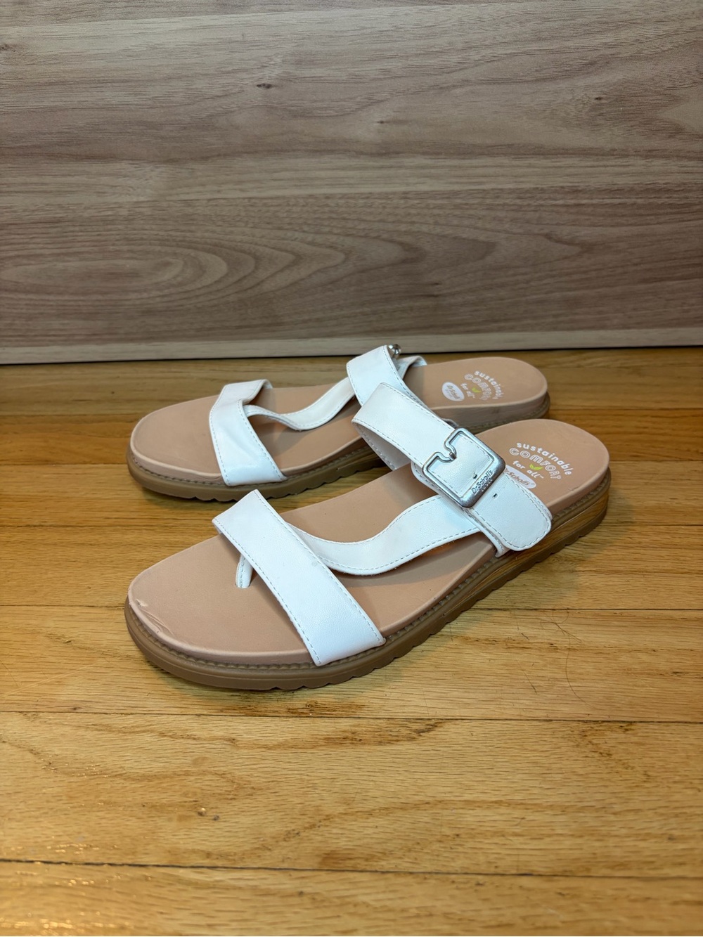 Dr. Scholl's Sustainable Comfort Island Dream White Strappy Sandals - Size 6.5